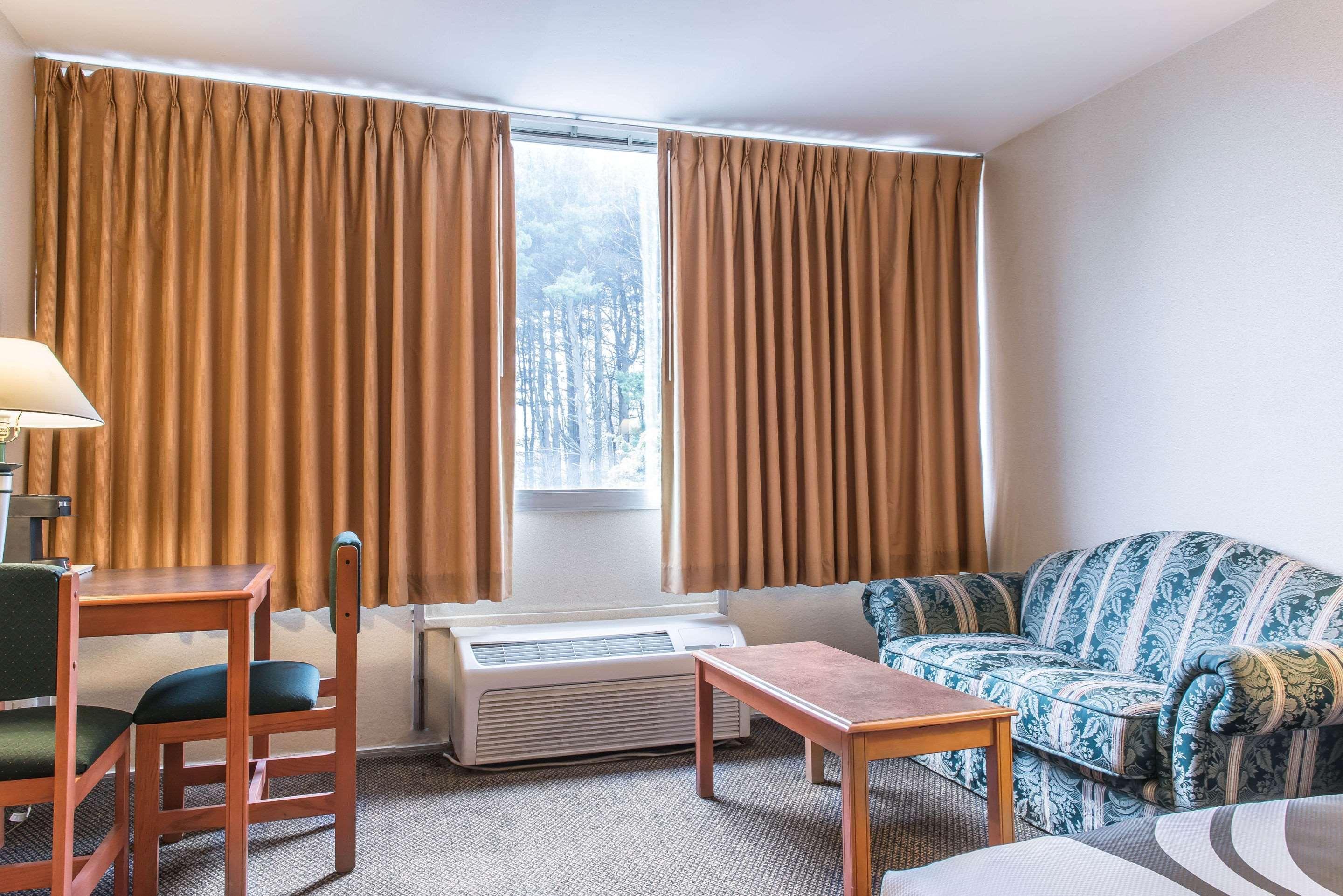 Quality Inn Hermitage Dış mekan fotoğraf